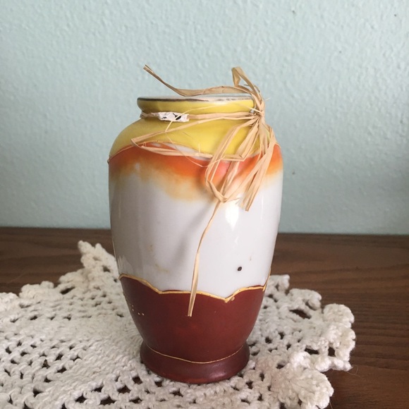 Occupied Japan Mini Vase Paste Relief - Picture 5 of 6